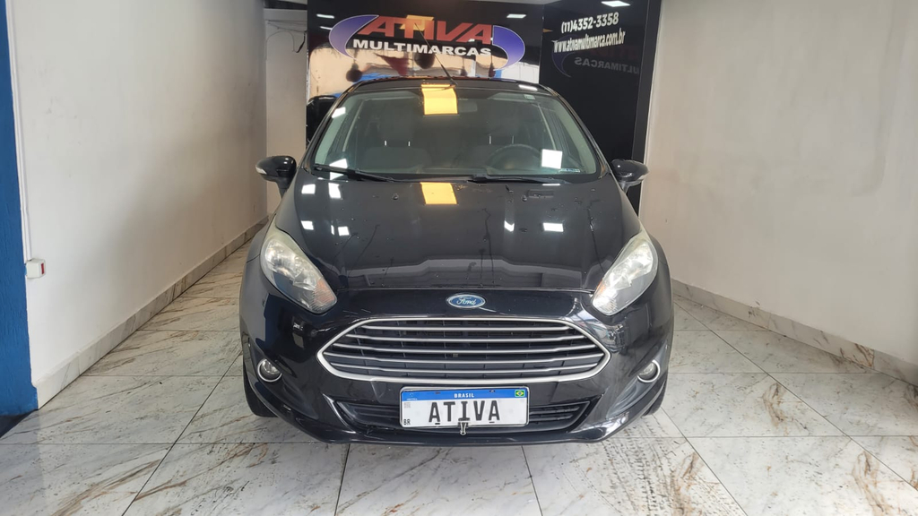 Ford New Fiesta Hatch Preto