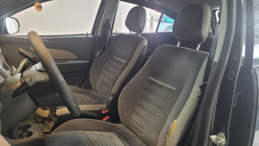 Chevrolet Agile Preto