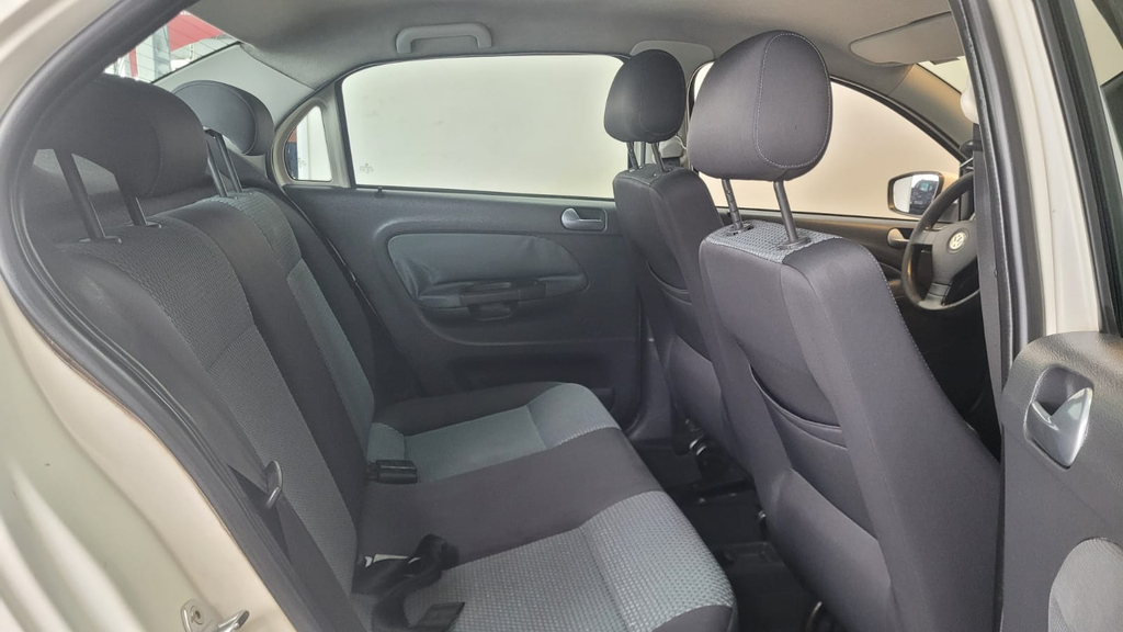 Volkswagen Voyage Branco