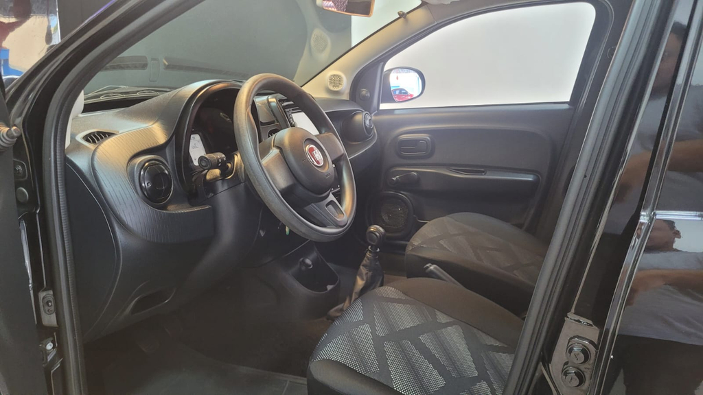 Fiat Mobi Preto