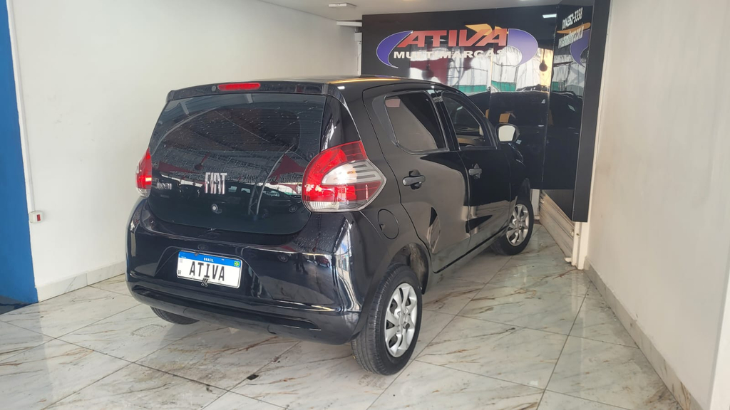 Fiat Mobi Preto
