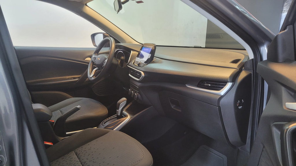 Chevrolet Tracker Cinza