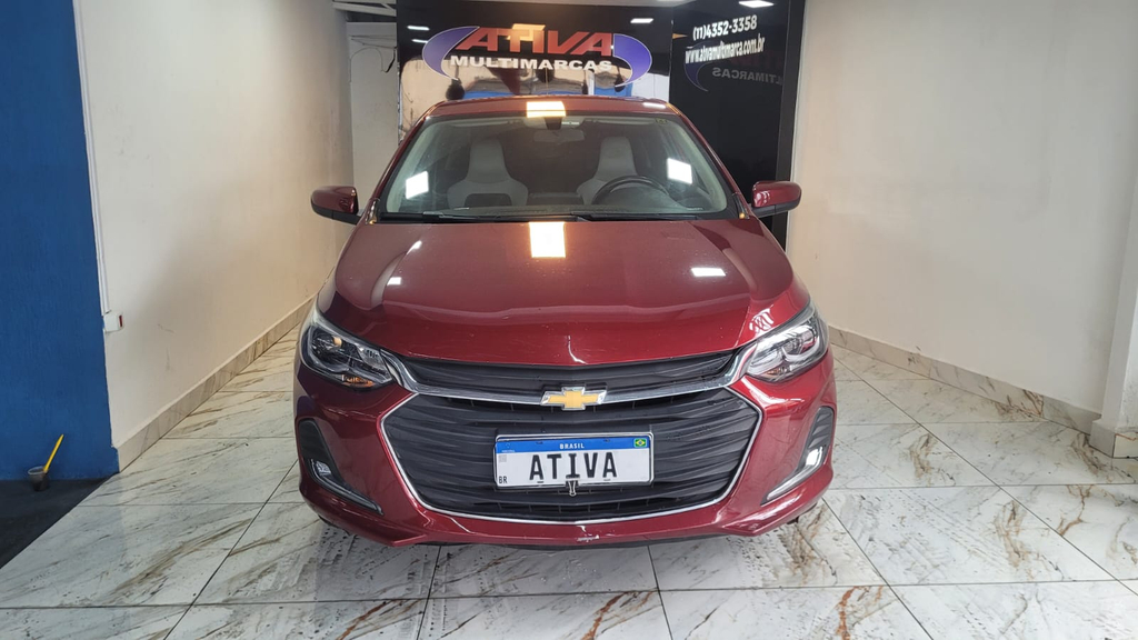 Chevrolet Onix Sedan Vermelho