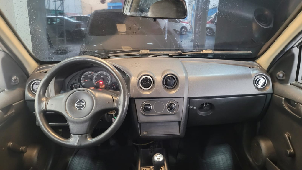 Chevrolet Celta Prata