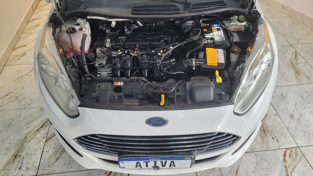 Ford New Fiesta Sedan Branco