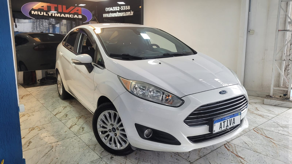 Ford New Fiesta Sedan Branco