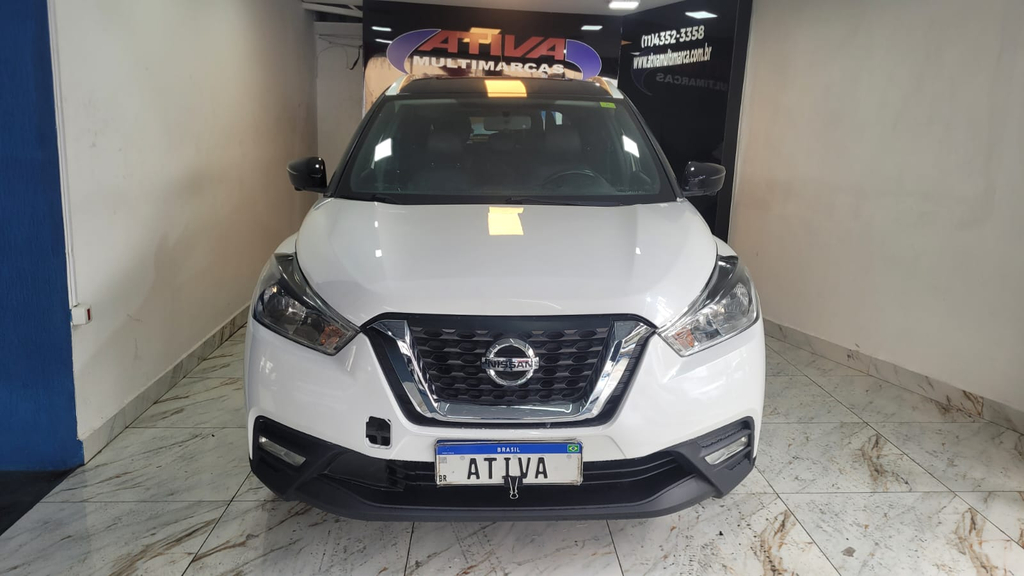 Nissan Kicks Branco