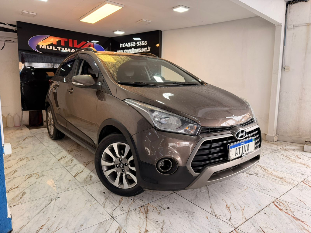Hyundai HB20X Marrom