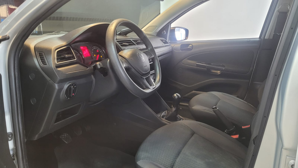 Volkswagen Voyage Prata