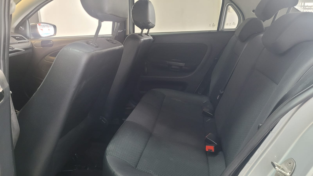 Volkswagen Voyage Prata