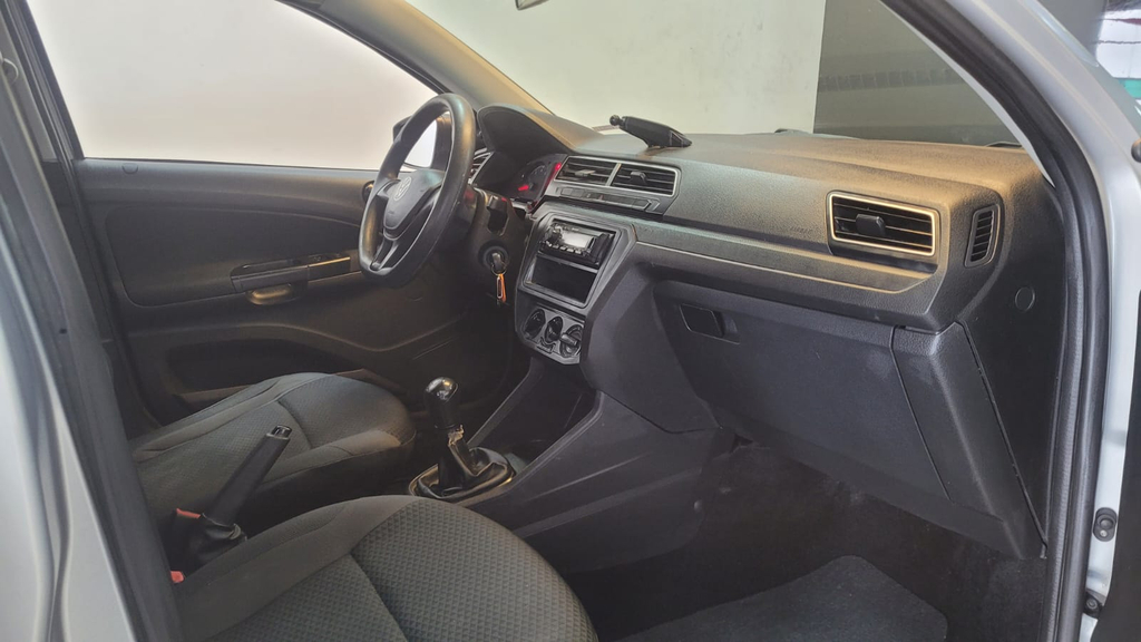Volkswagen Voyage Prata