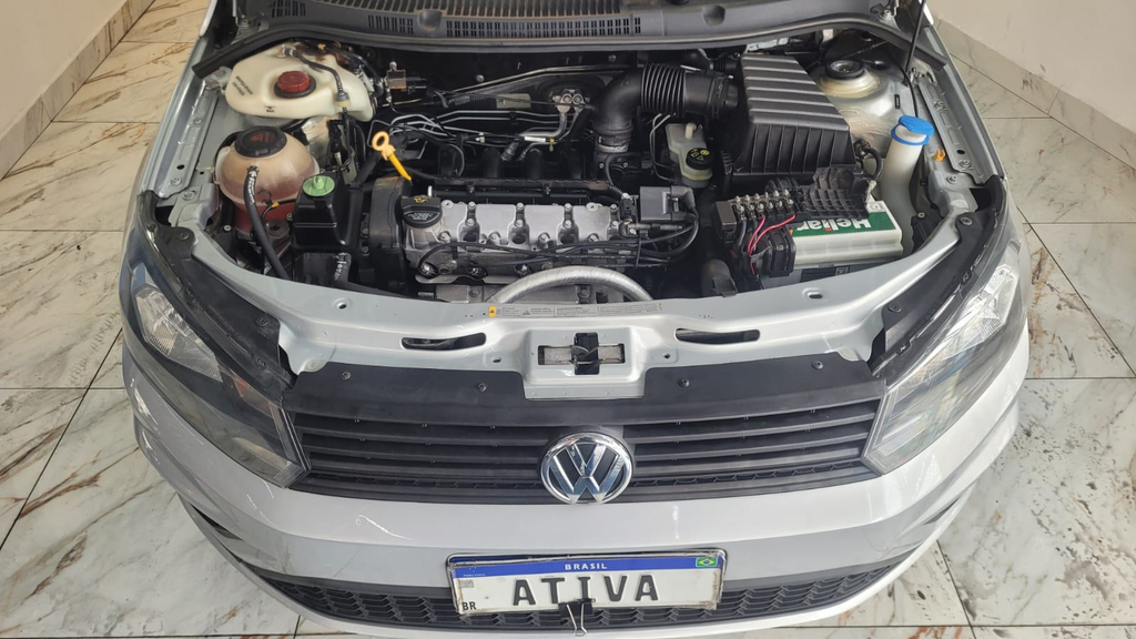 Volkswagen Voyage Prata