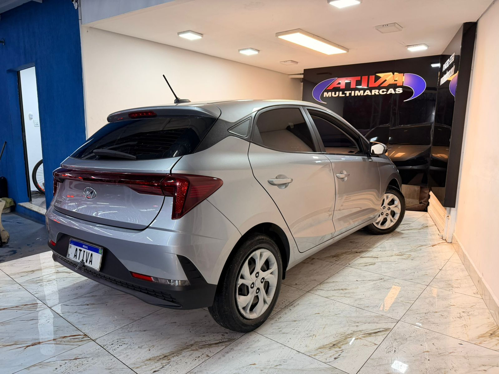 Hyundai HB20 Prata