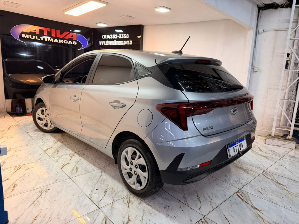 Hyundai HB20 Prata