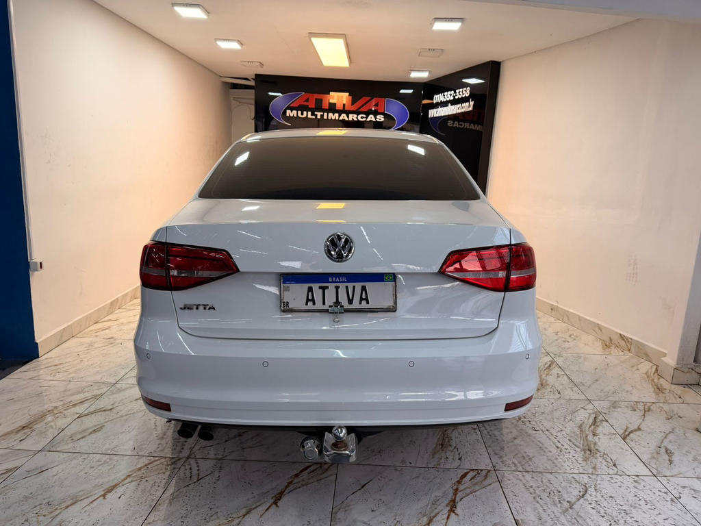 Volkswagen Jetta Branco