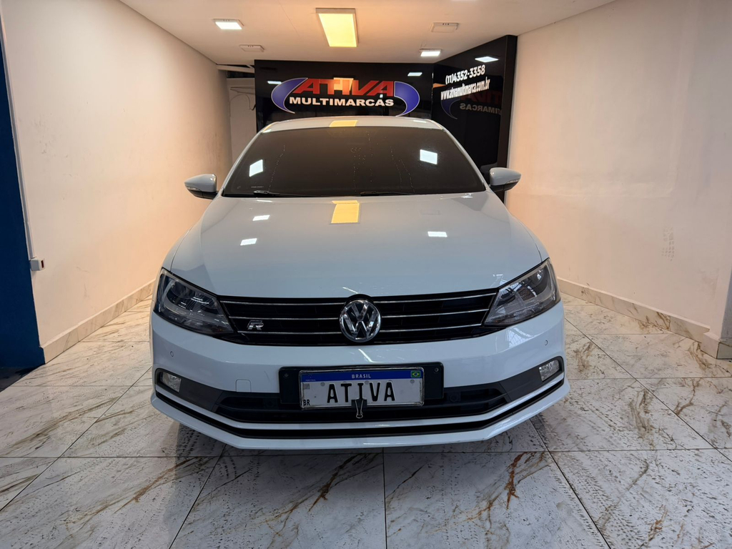 Volkswagen Jetta Branco