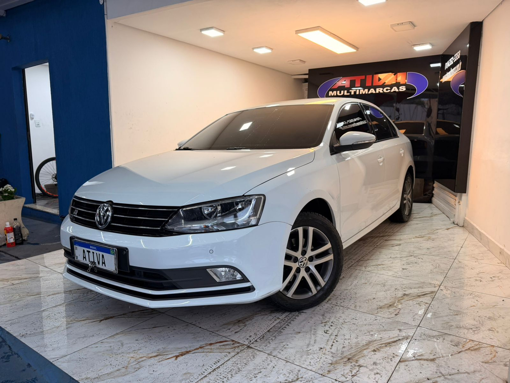 Volkswagen Jetta Branco