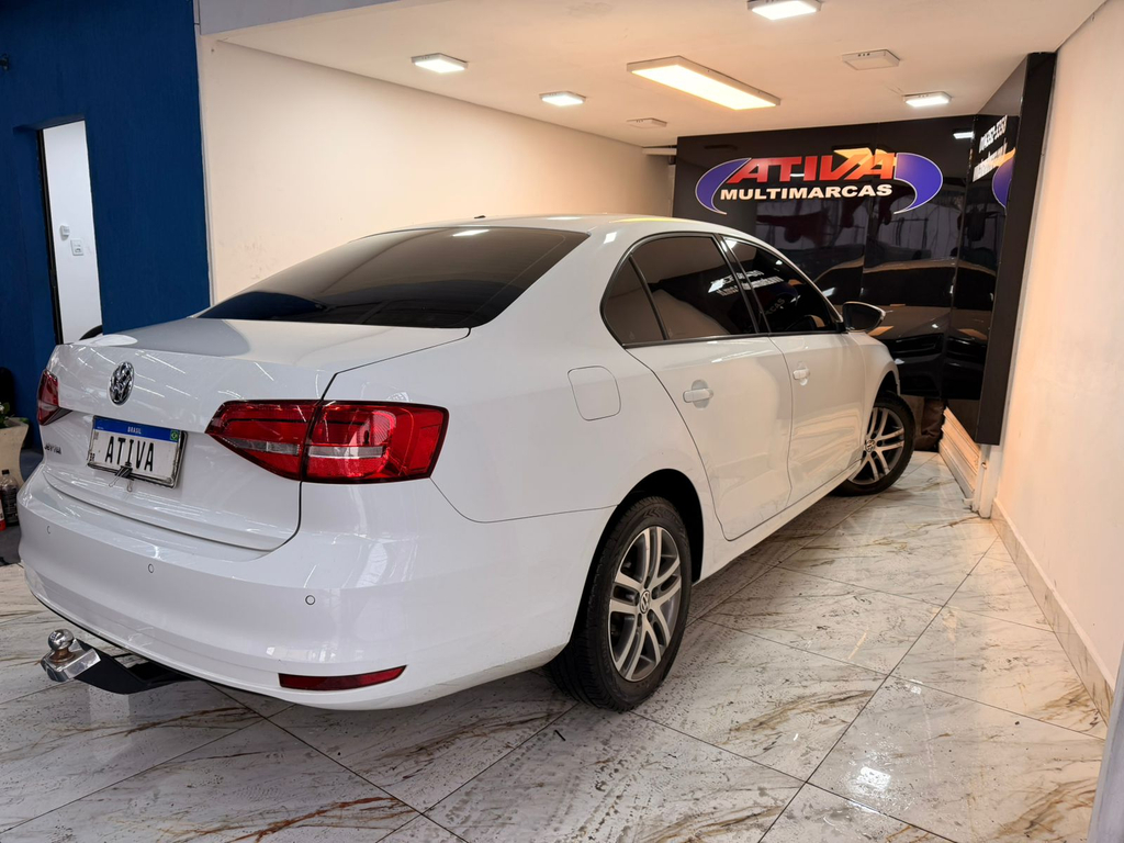 Volkswagen Jetta Branco