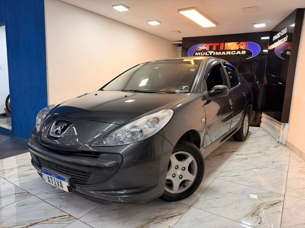 Peugeot 207 Sedan Cinza