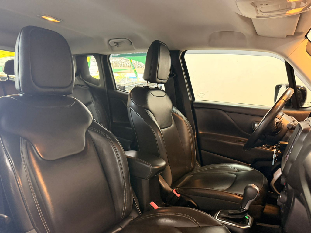 Jeep Renegade Preto
