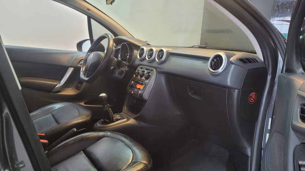 Citroen C3 Cinza