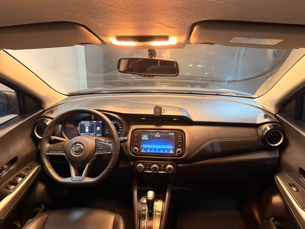 Nissan Kicks Cinza