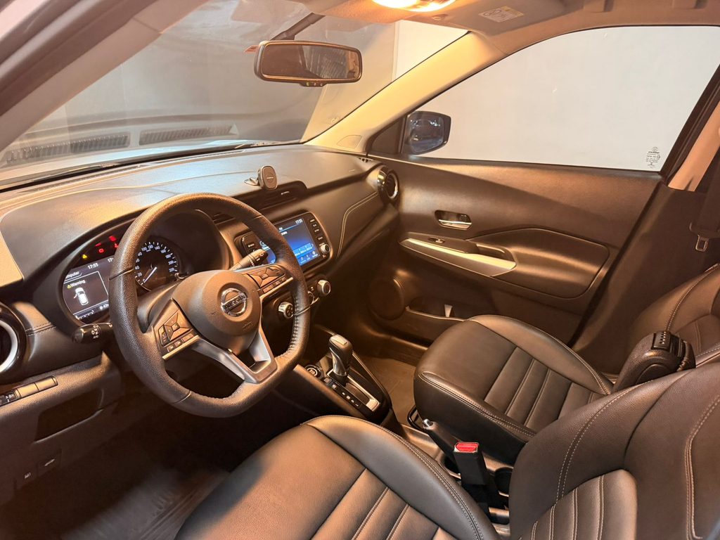 Nissan Kicks Cinza