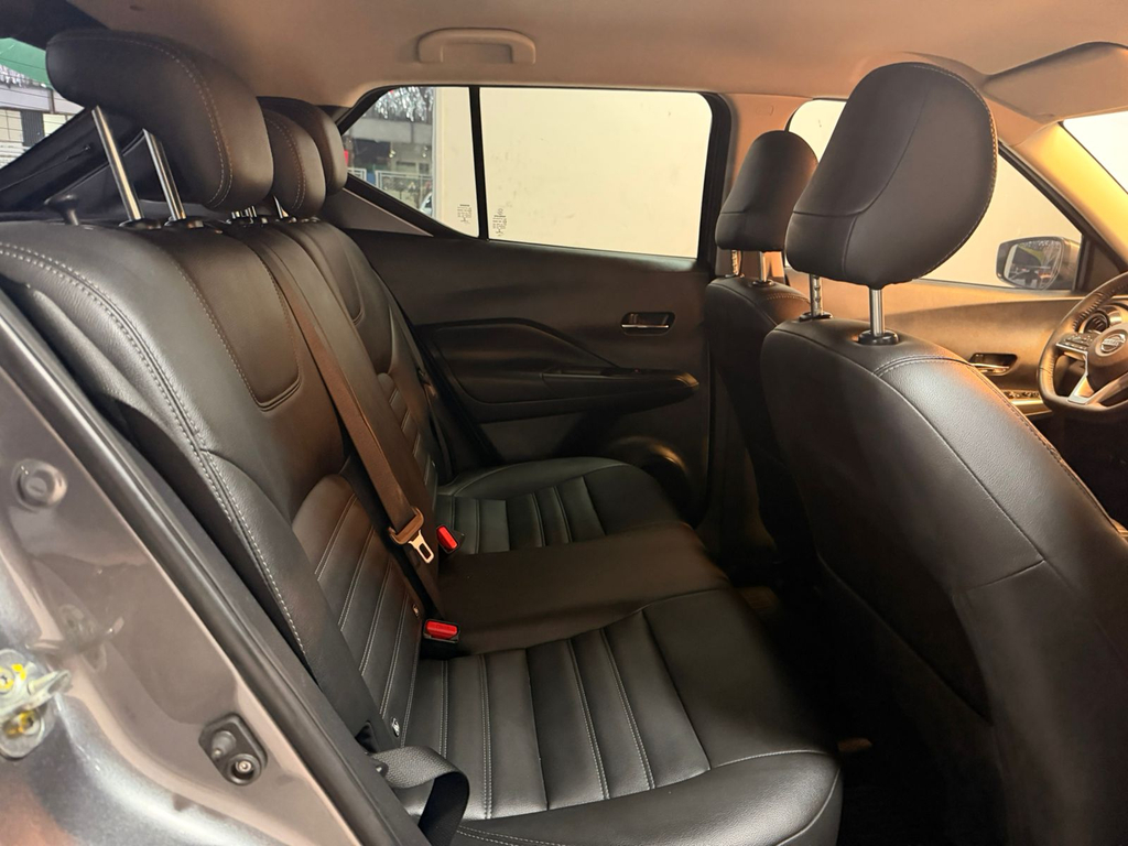 Nissan Kicks Cinza