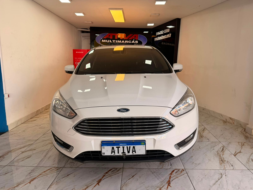 Ford Focus Branco