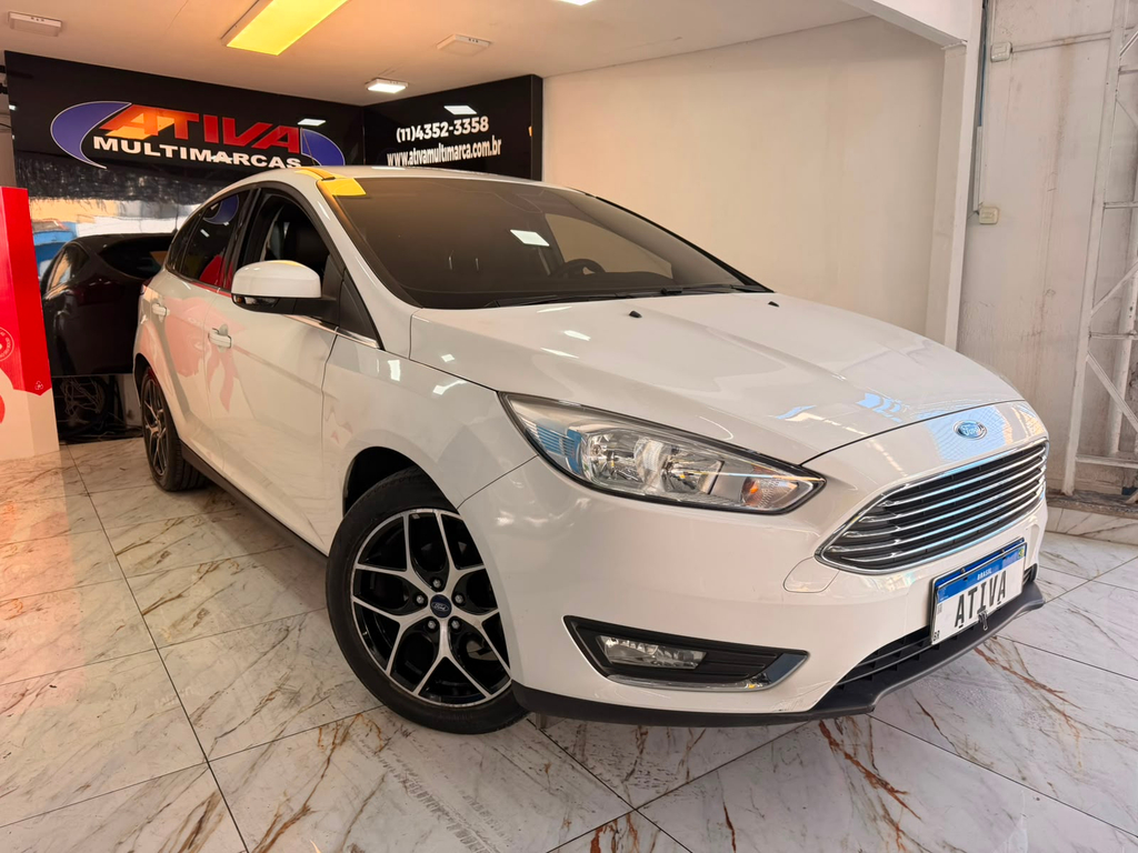 Ford Focus Branco