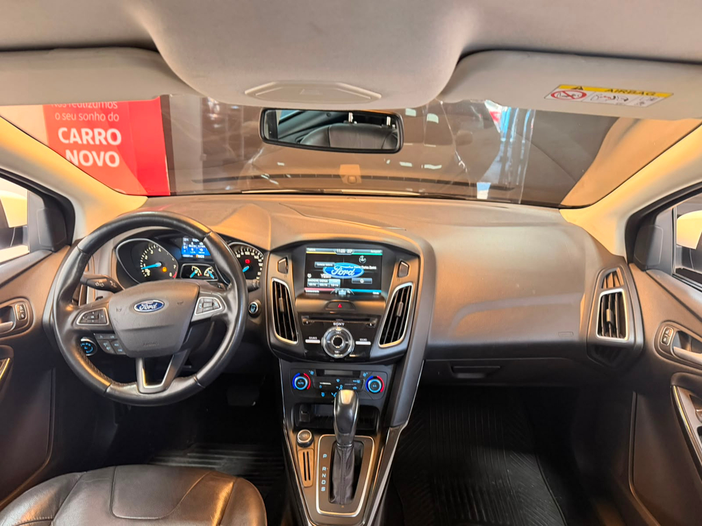 Ford Focus Branco