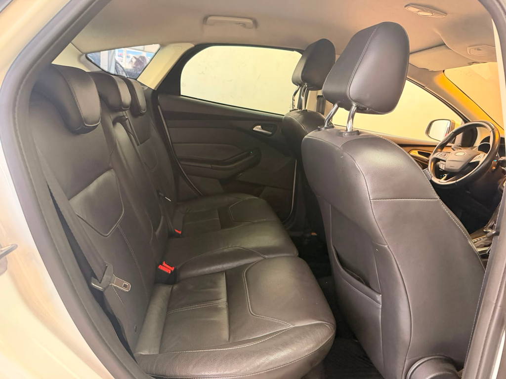 Ford Focus Branco