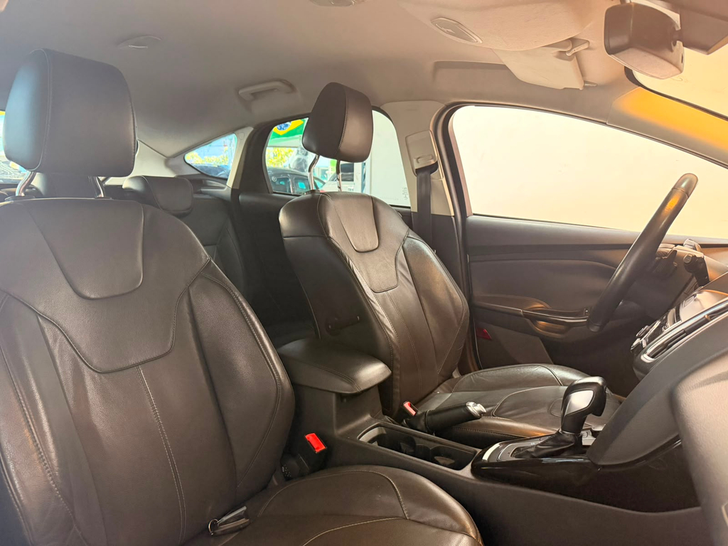 Ford Focus Branco