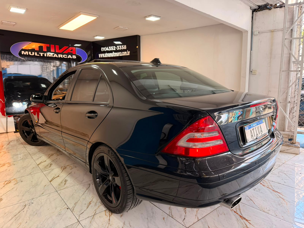 Mercedes Benz C-180 Preto
