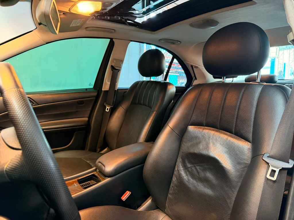 Mercedes Benz C-180 Preto