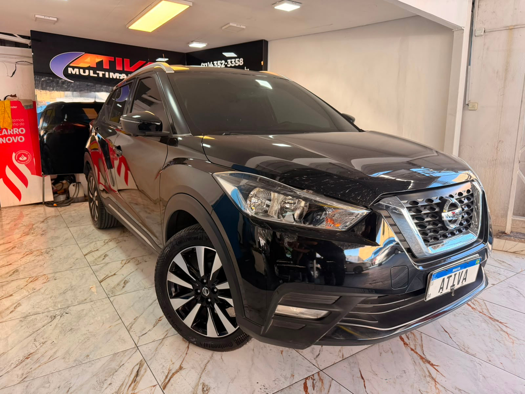 Nissan Kicks Preto