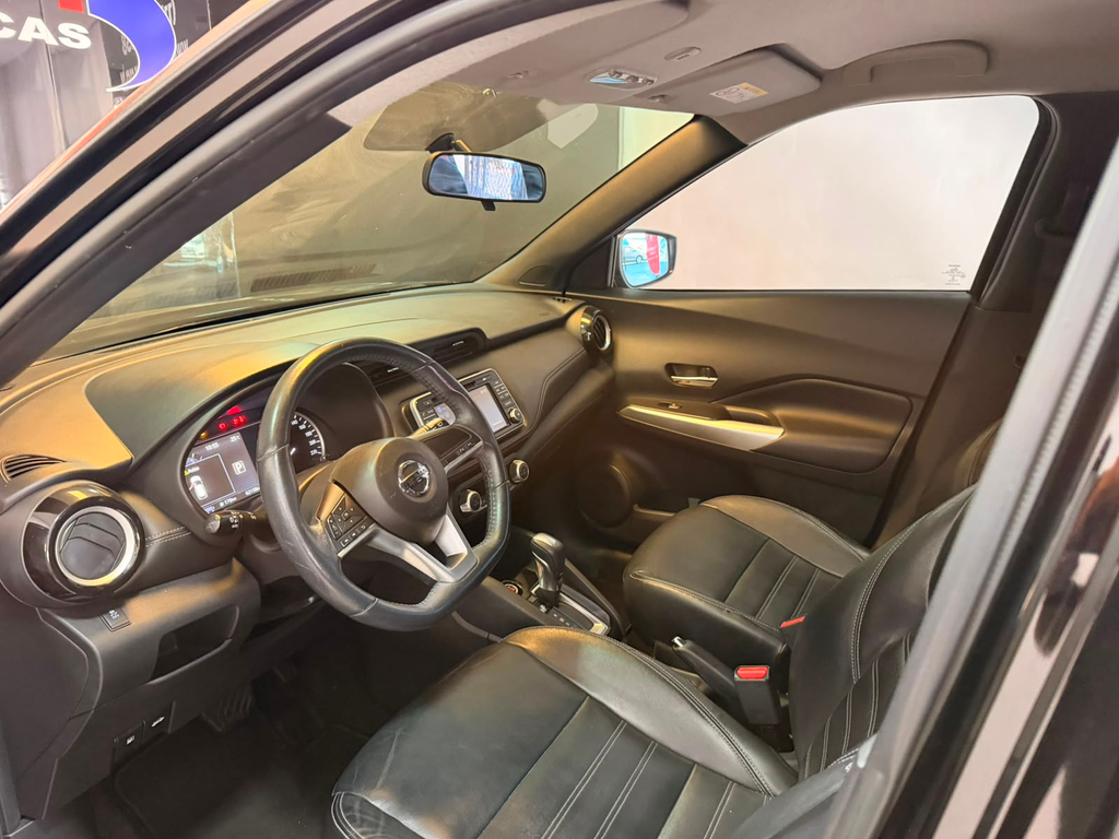 Nissan Kicks Preto