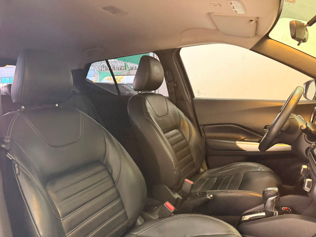 Nissan Kicks Preto