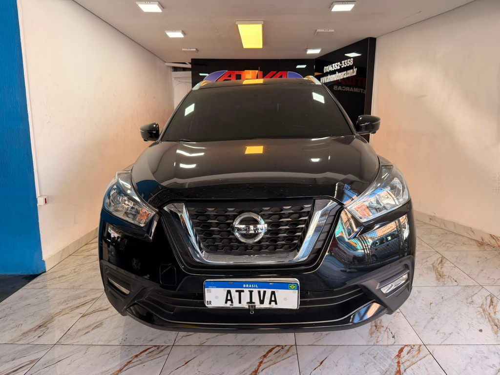 Nissan Kicks Preto