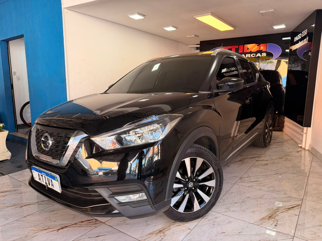 Nissan Kicks Preto