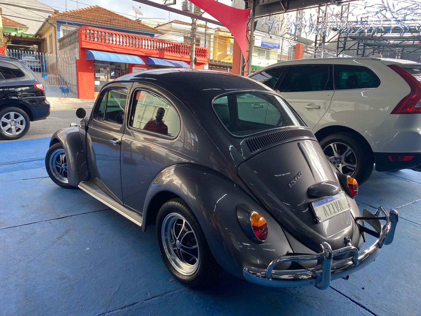 Volkswagen Fusca Cinza