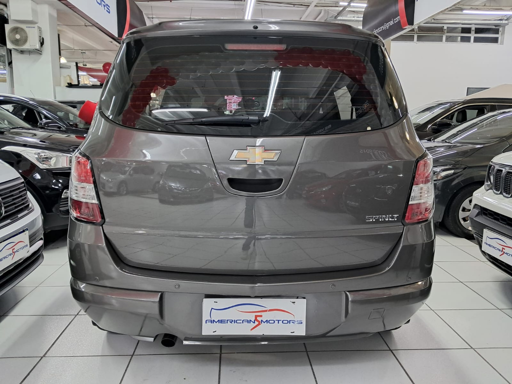 Chevrolet Spin Cinza