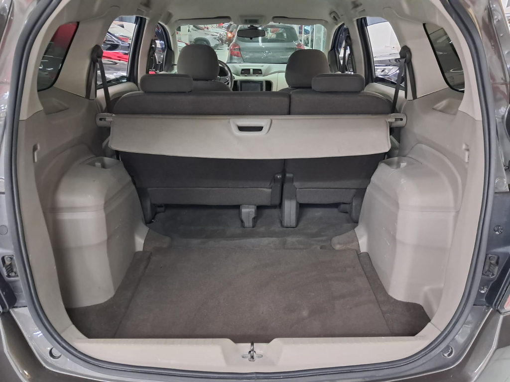 Chevrolet Spin Cinza
