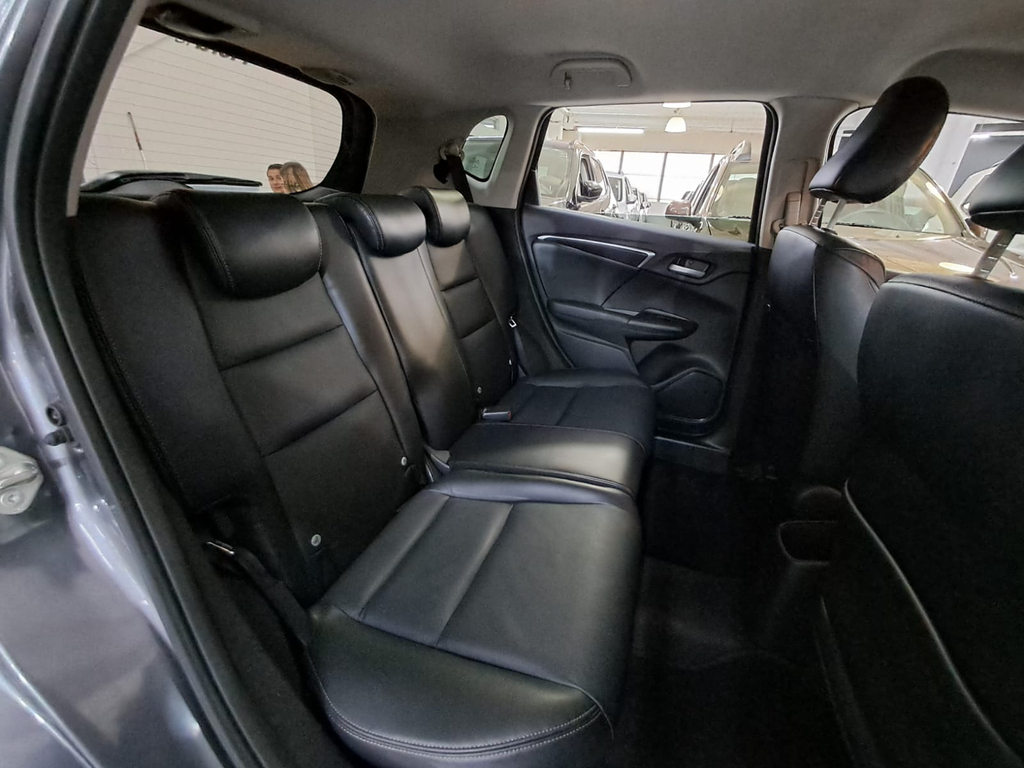 Honda Fit Cinza