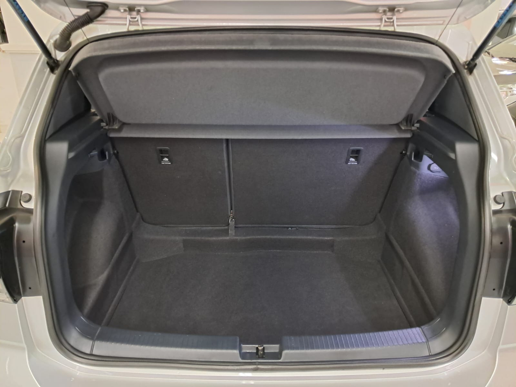 Volkswagen T-Cross Prata