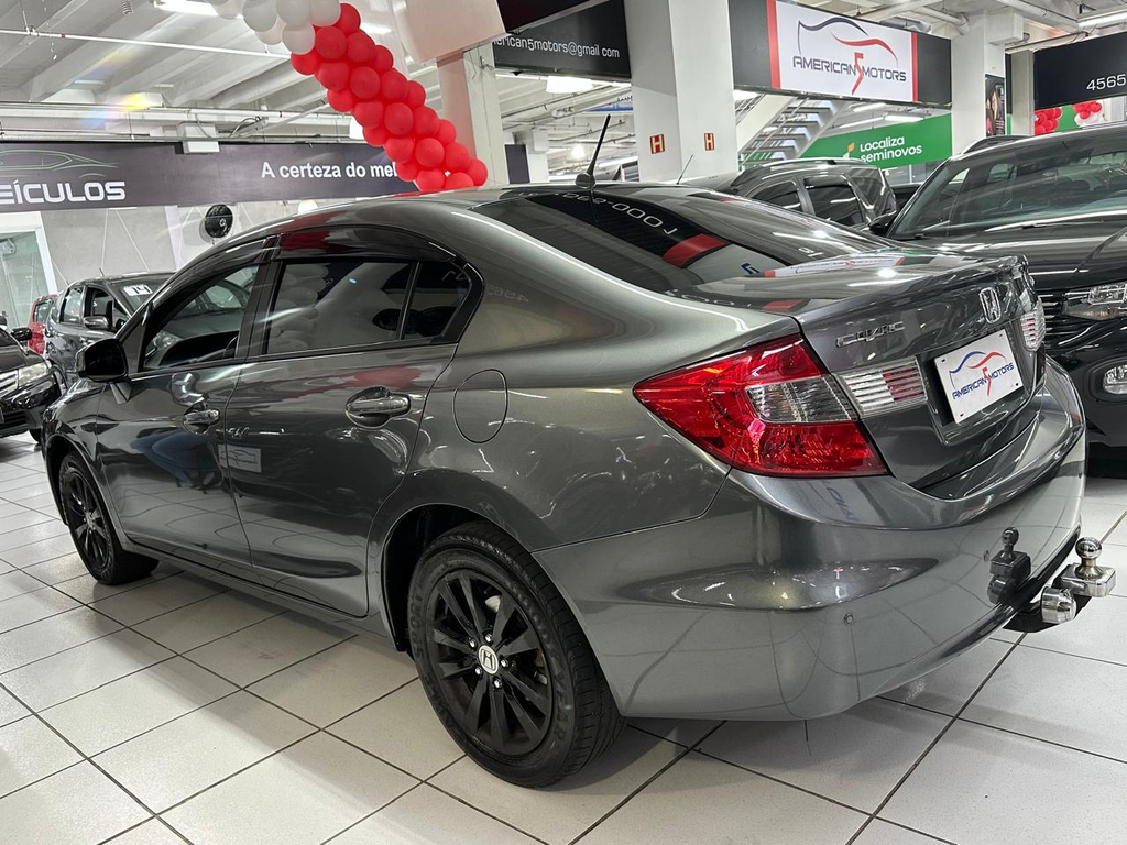 Honda Civic Cinza
