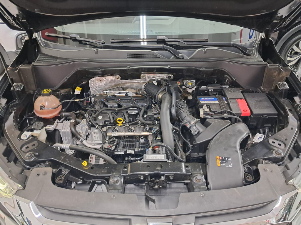 Chevrolet Montana Preto