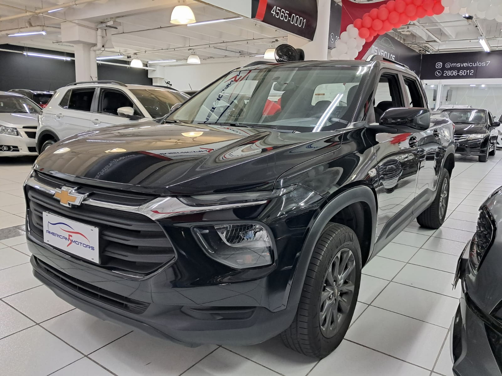 Chevrolet Montana Preto