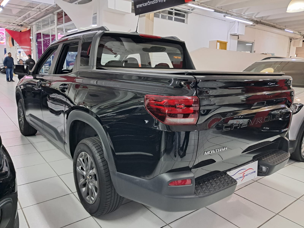 Chevrolet Montana Preto