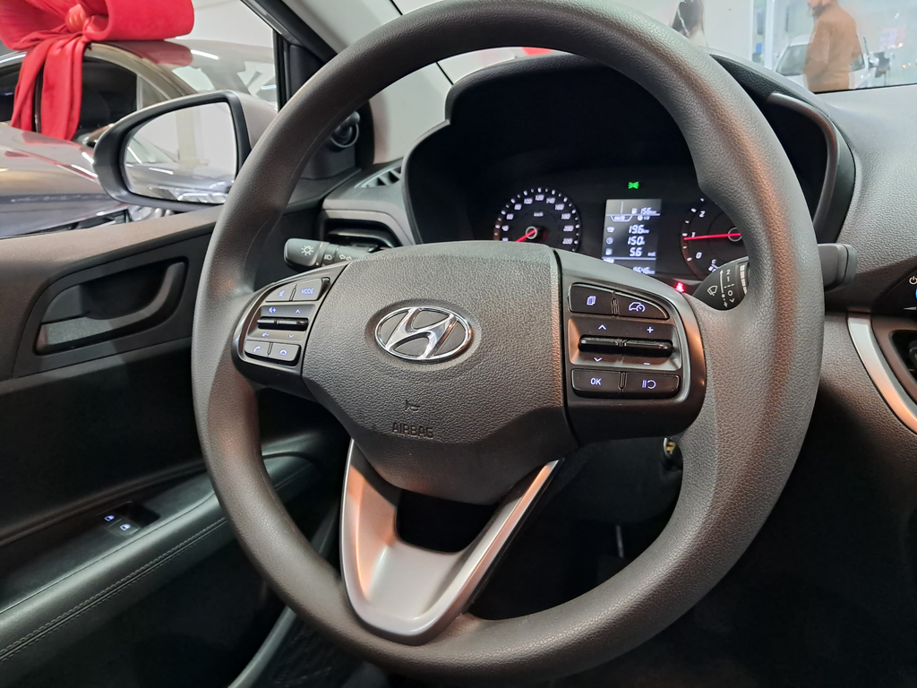 Hyundai HB20 Prata